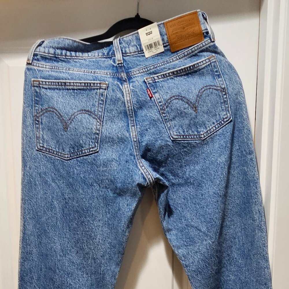 Levi's Wedgie Straight
